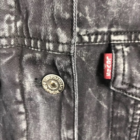 Levi’s Acid Washed Black Denim Trucker Jacket Lrg - Picture 7 of 12